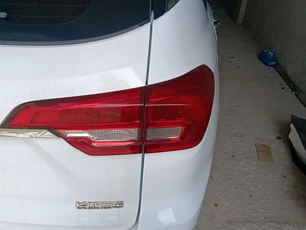 Haval M6 2018 1.5T Manual 2WD Elite фото 8