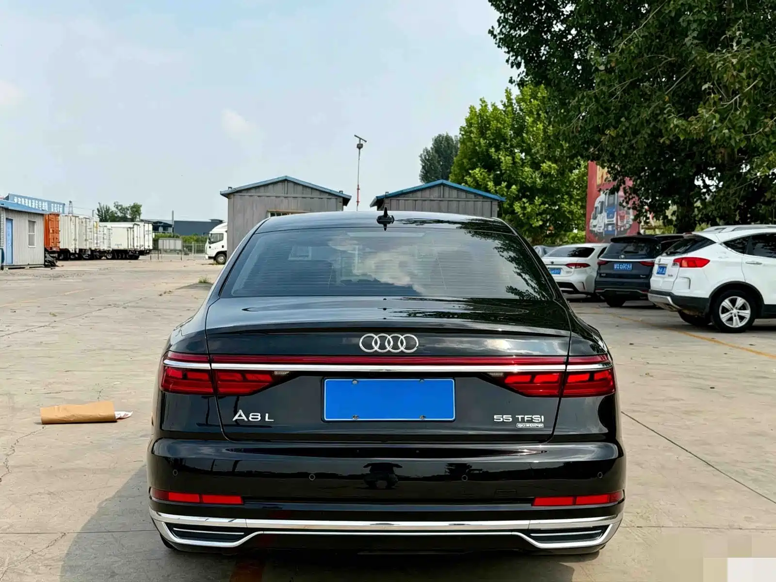 Фото 5 - Audi A8