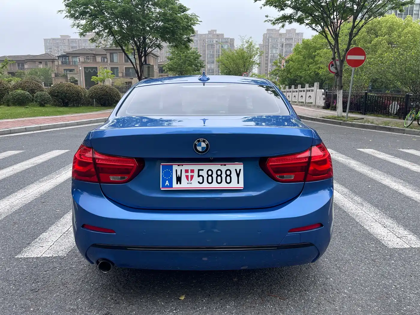 BMW 1 Series 2017 118i Sport фото 13