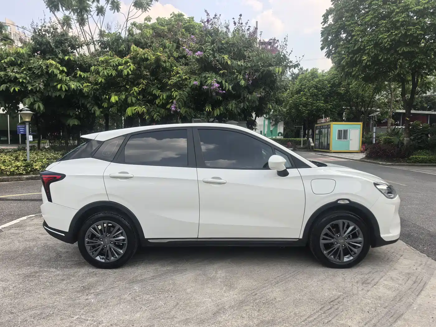 Nezha Auto Nezha V 2023 2022 Trend 400 Lite