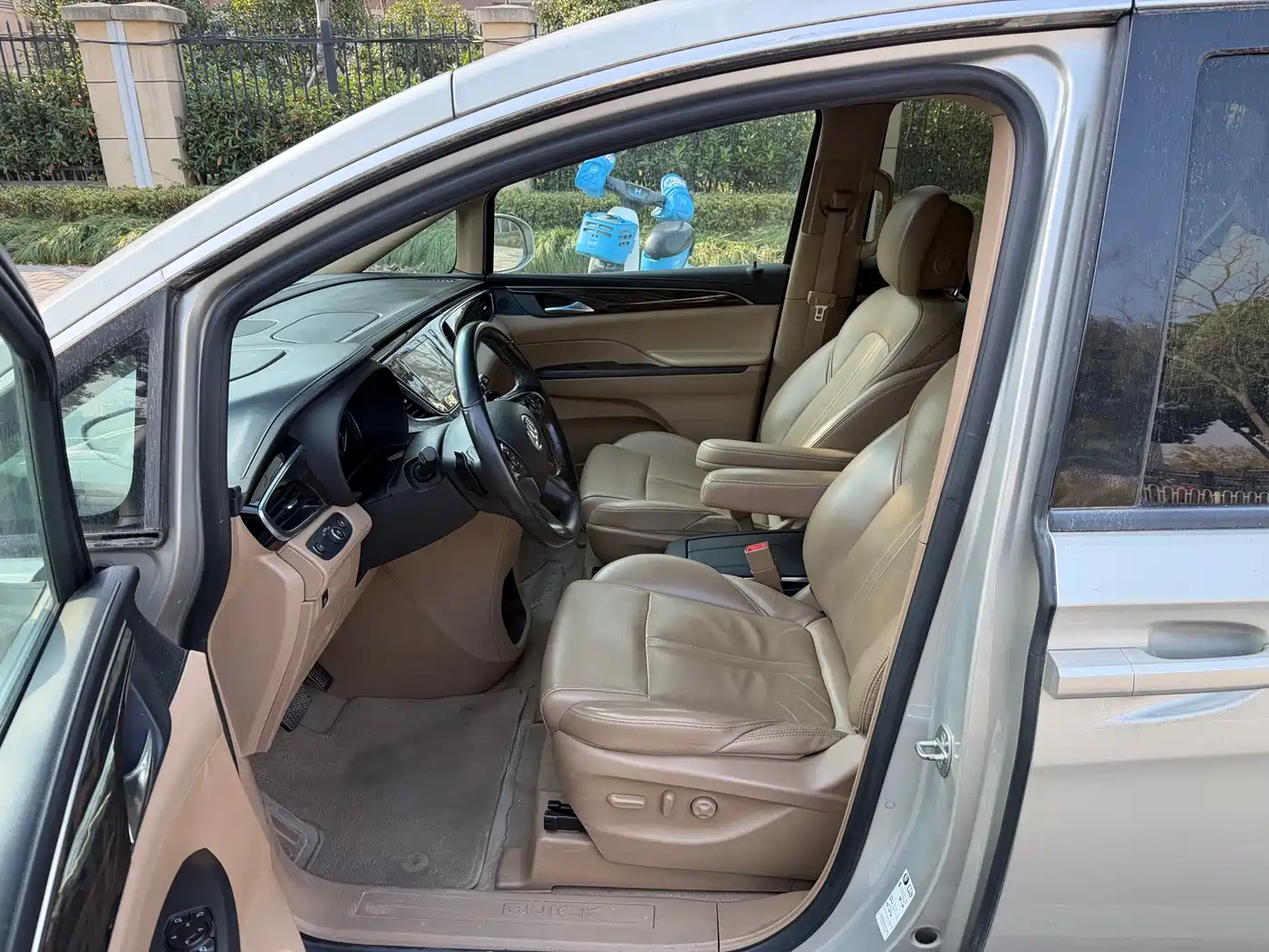 Buick GL8 2017 ES 28T Premium China V фото 6