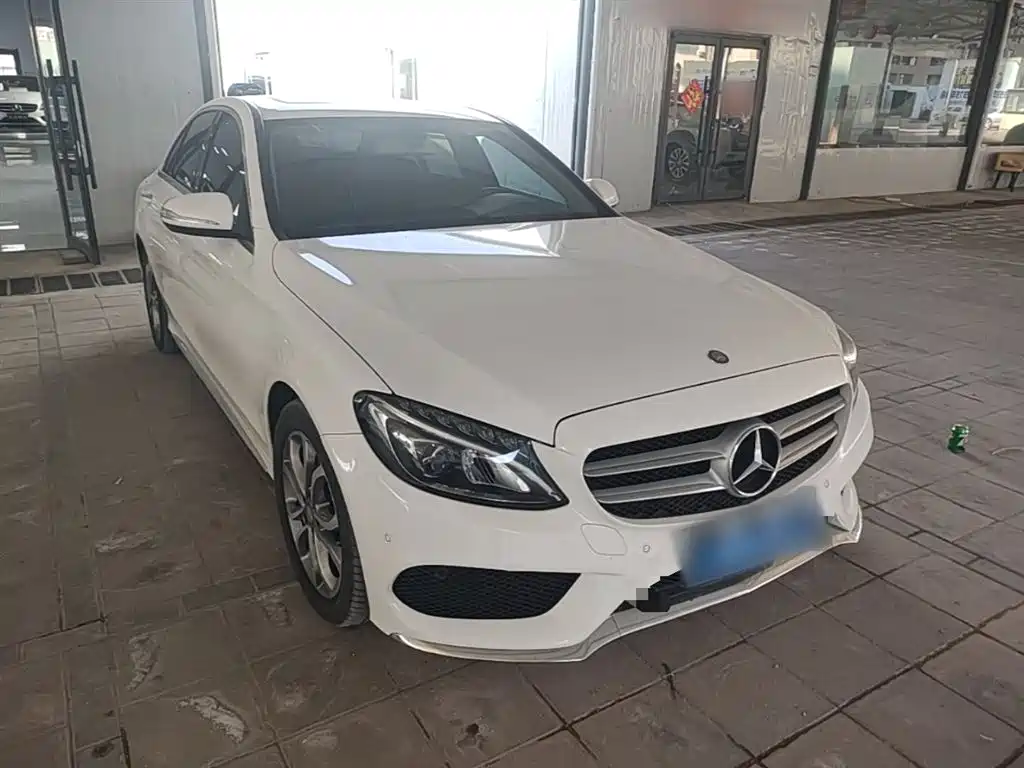 Mercedes-Benz C-Class 2015 Facelift C 180 L Sport фото 4