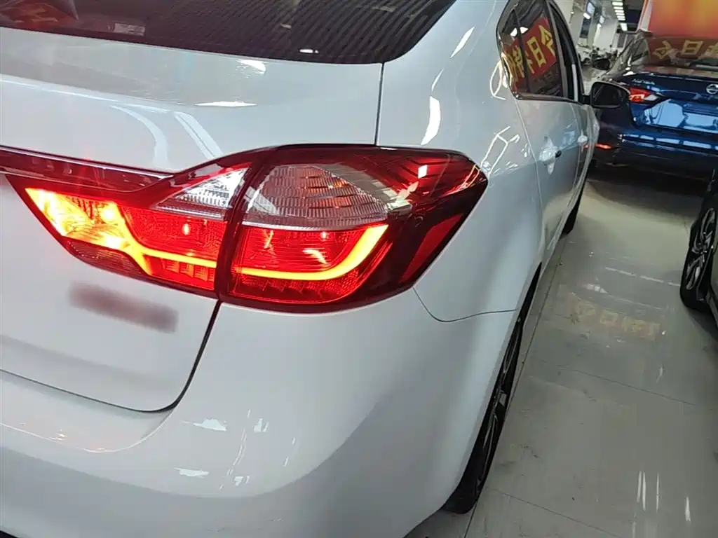 Kia K3 2017 1.6L Automatic 15th Anniversary Special GLS фото 8