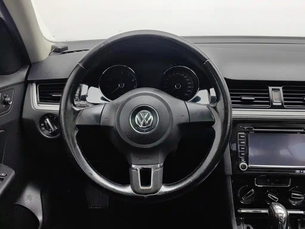 Volkswagen Bora 2013 2013 1.6L Automatic Comfort Model