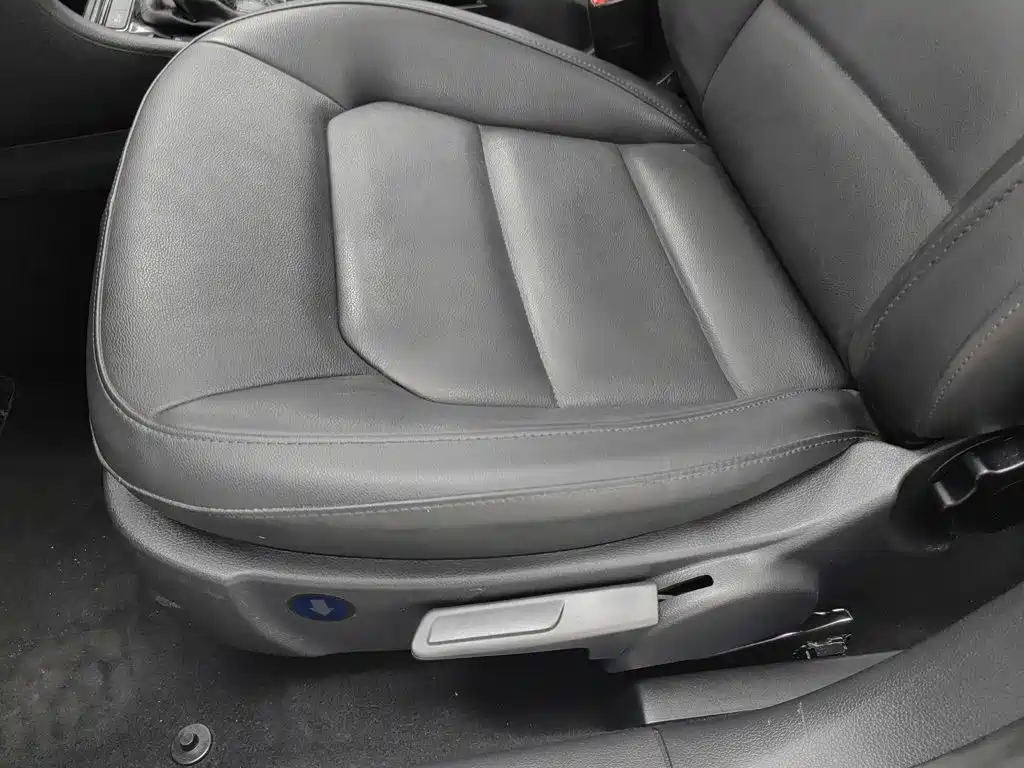 Volkswagen Bora 2013 2013 1.6L Automatic Comfort Model
