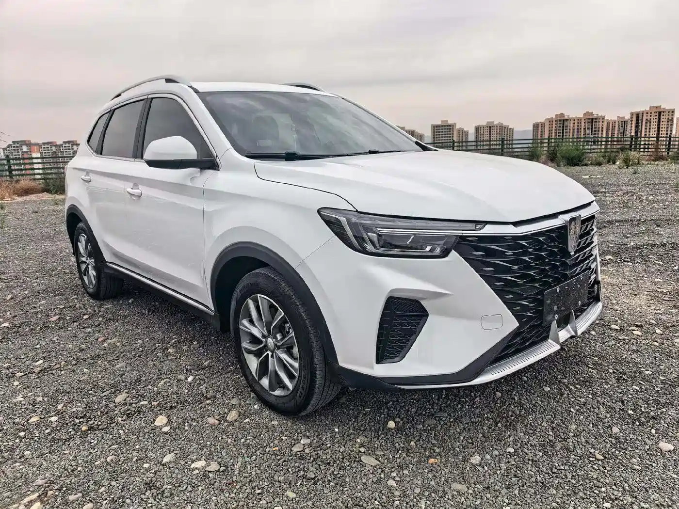 Roewe RX5 2025 2025 PLUS 330TGI Auto Trend-Setting Smart Edition