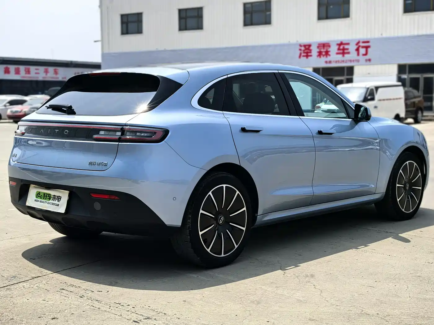 AITO Wenjie AITO M5 2022 Model Pure Electric AWD Performance Edition фото 4