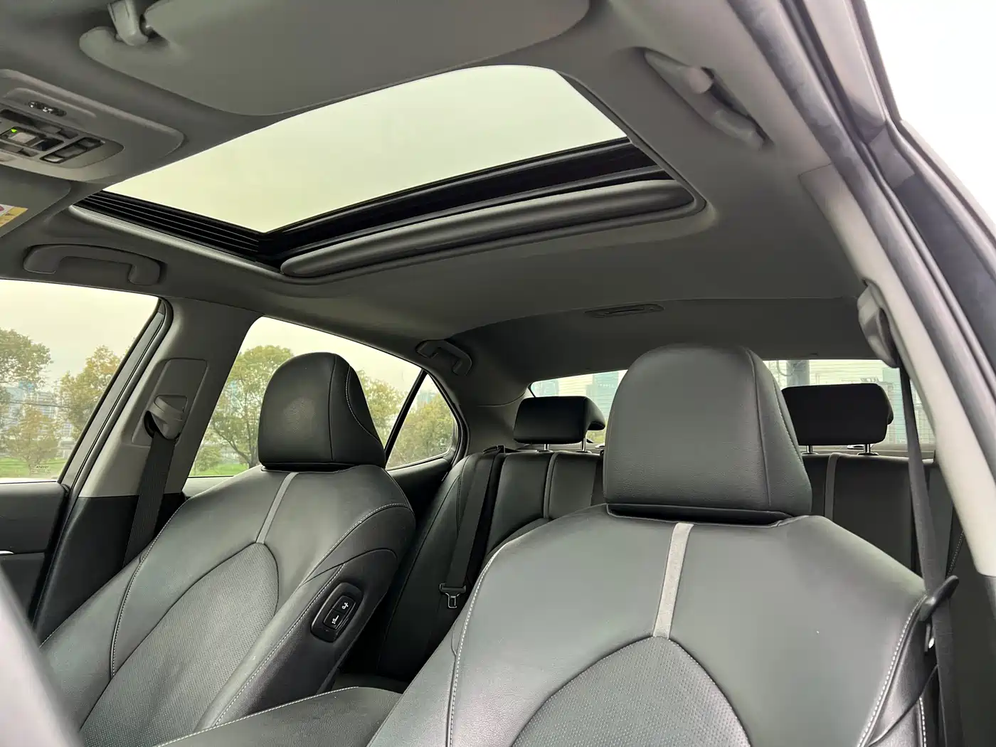 Toyota Camry 2021 2.5S Feng Shang Edition фото 18
