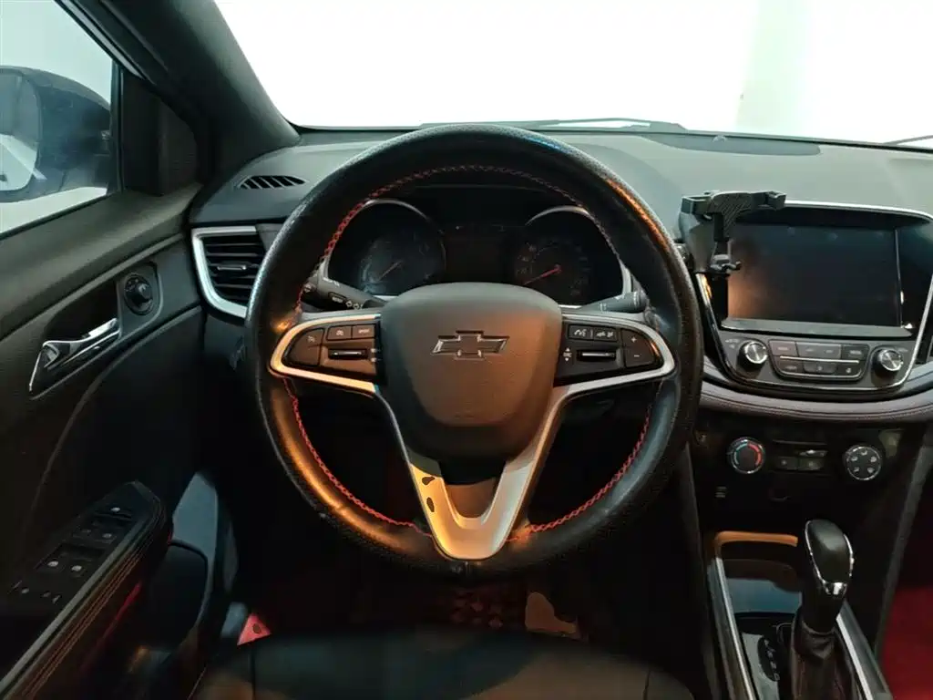 Chevrolet Monza 2019 RS 330T Auto Smooth Edition China VI фото 11