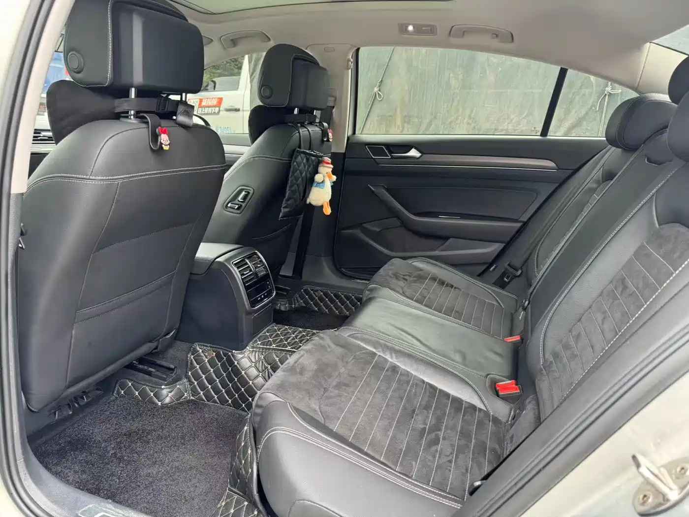Volkswagen Magotan 2020 330TSI DSG Luxury фото 6