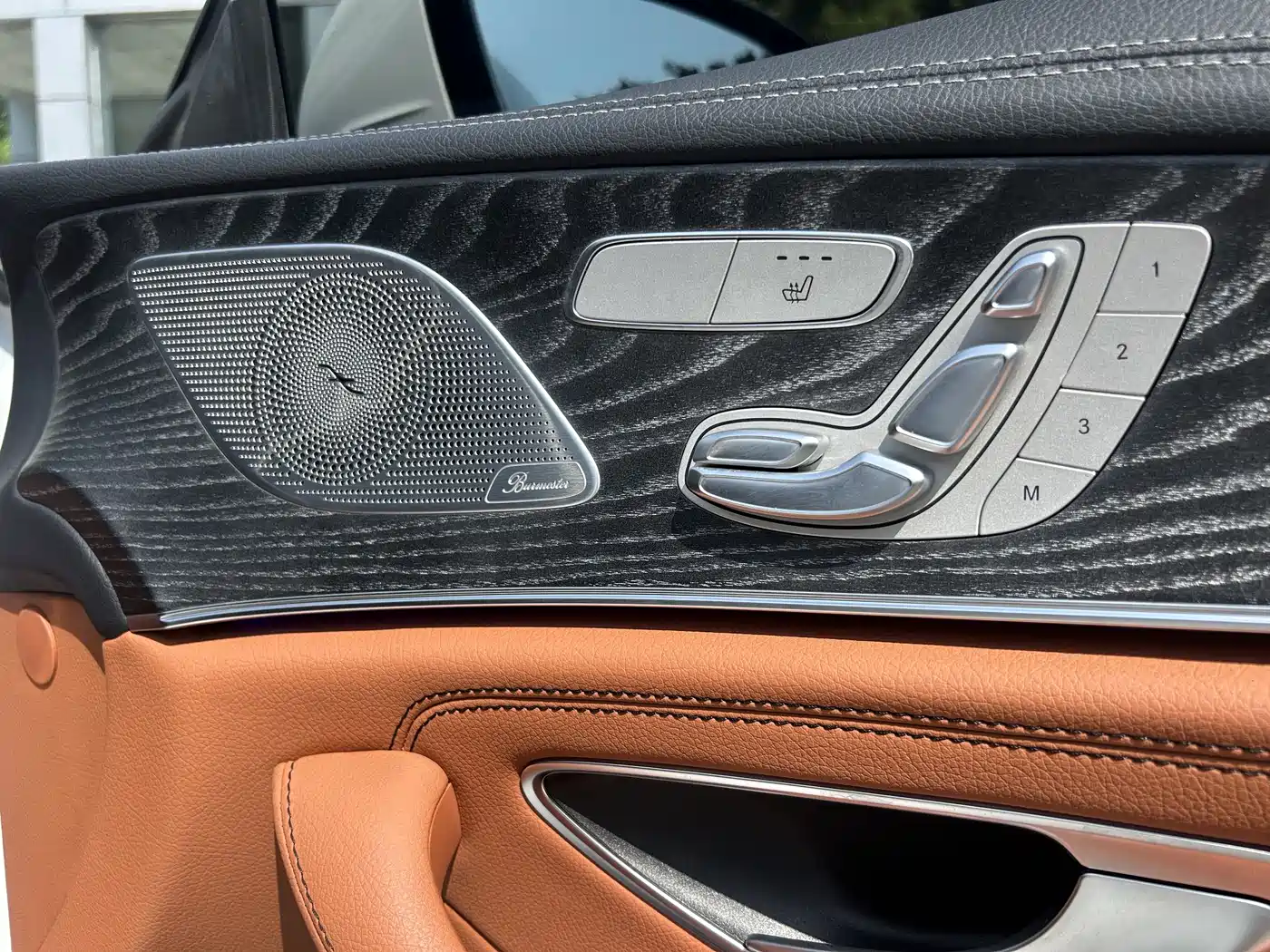 MERCEDES-BENZ CLS