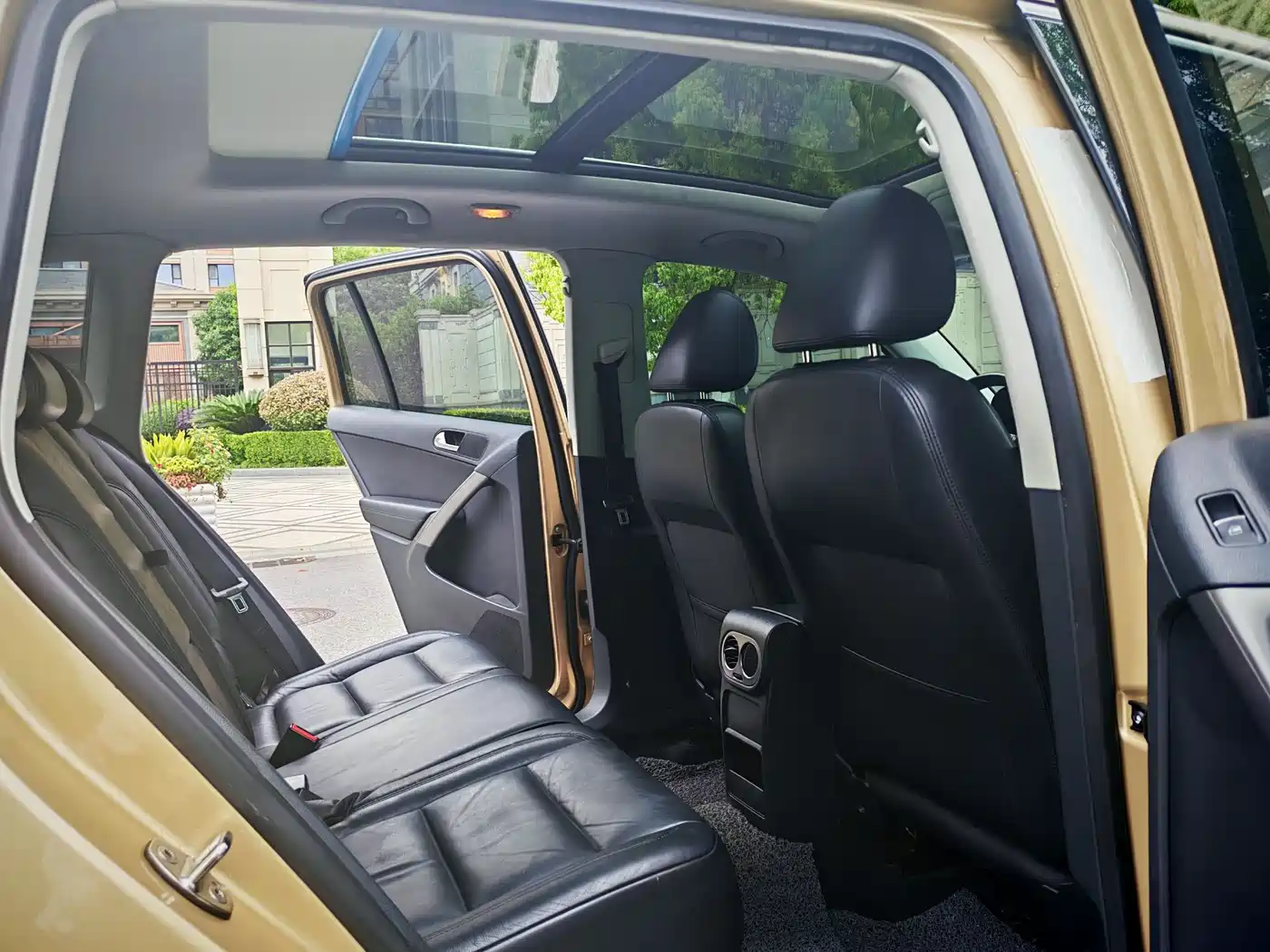 Volkswagen Tiguan 2013 2.0TSI Auto 4WD Luxury Edition фото 16