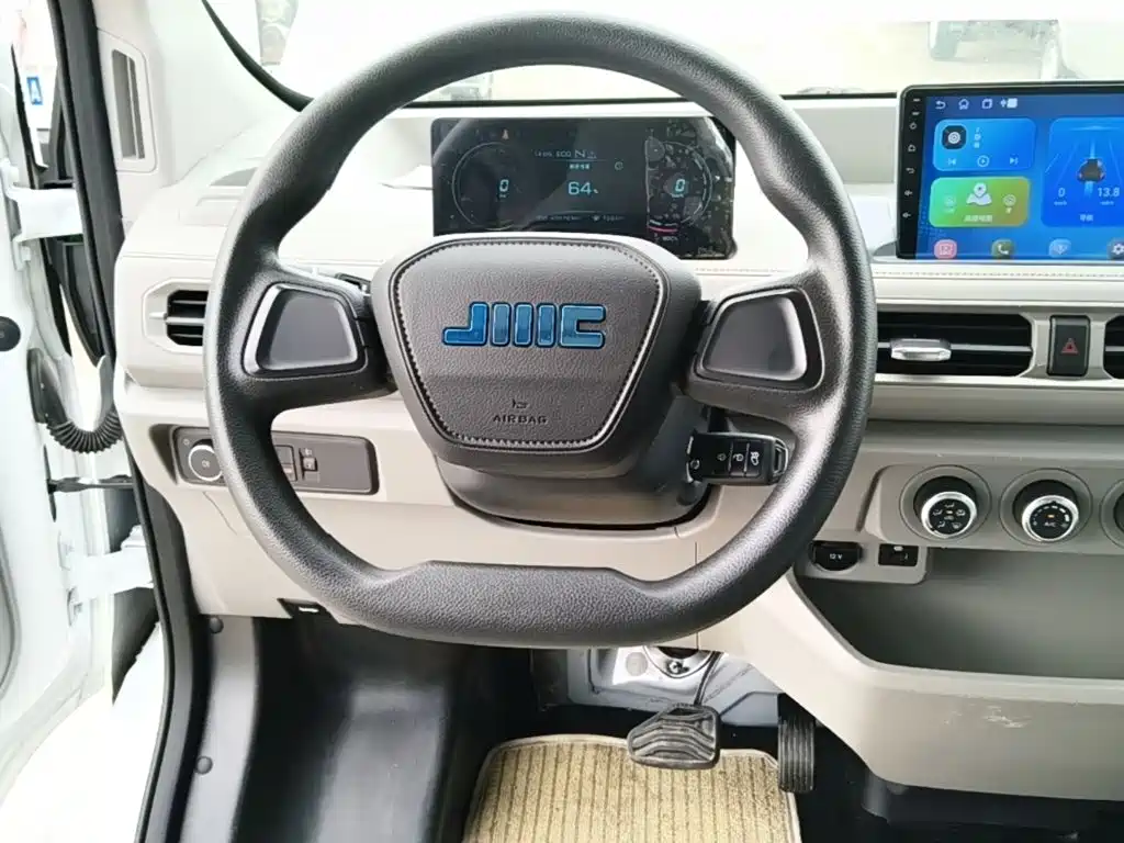 Jiangling E-Fushun 2025 2025 Clear Window Version 53.58kWh Medium Wheelbase Low Roof