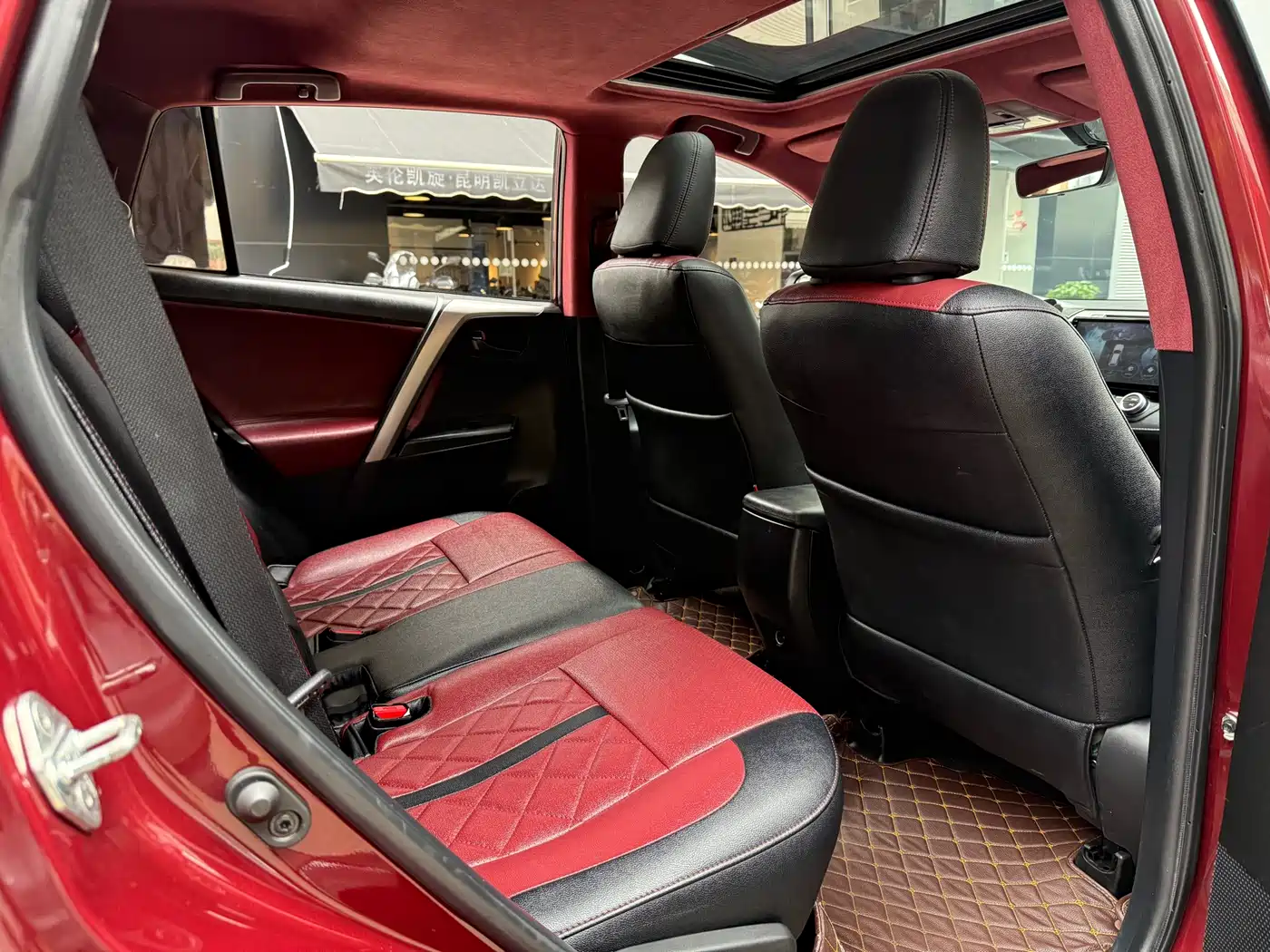 Toyota RAV4 Rongfang 2019 2.0L CVT 2WD Style X Limited Edition China VI фото 21