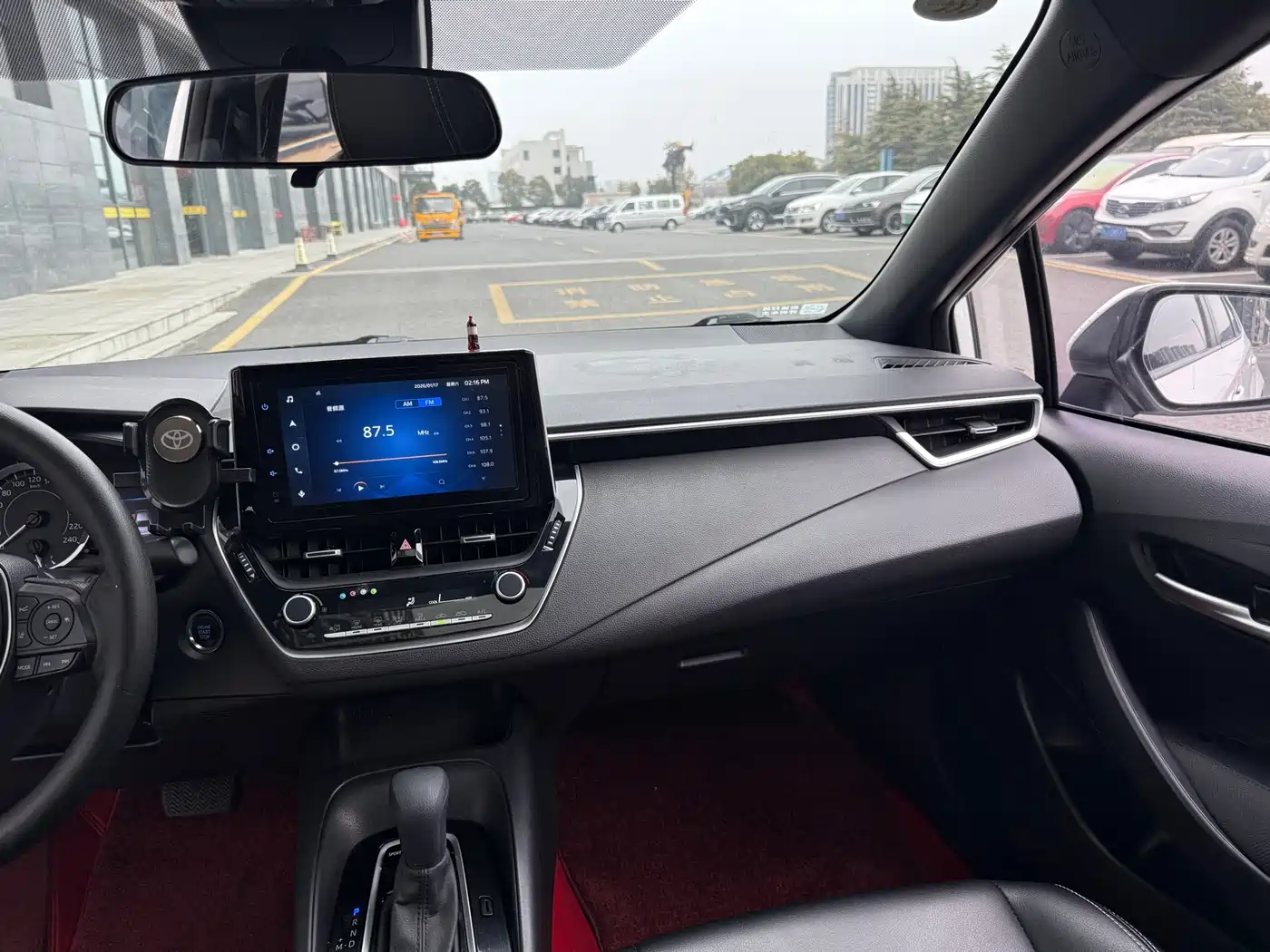 Toyota Levin 2022 185T CVT Luxury Edition фото 9