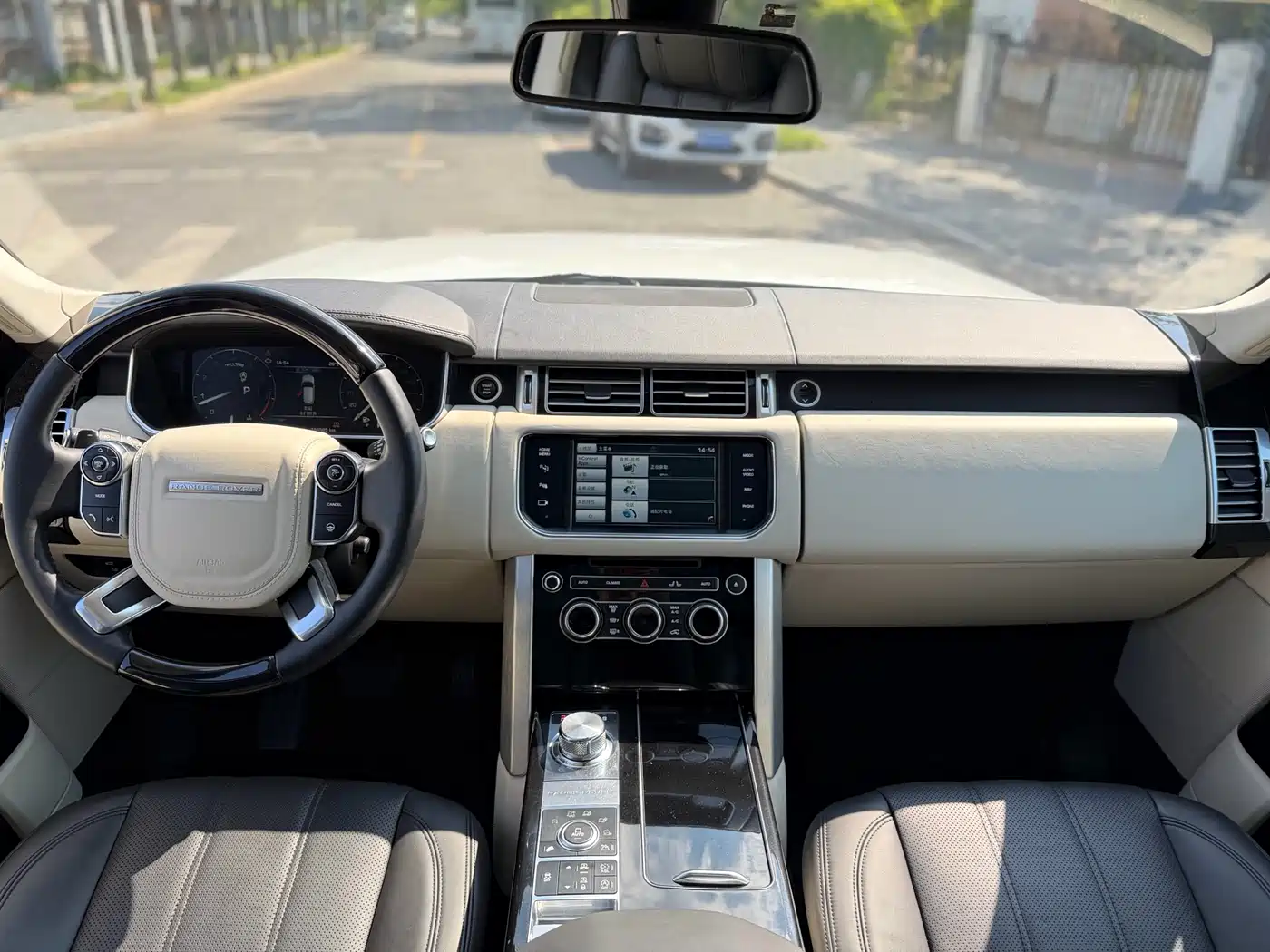 Land Rover Range Rover 2015 3.0 SC V6 Vogue фото 5