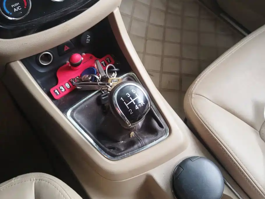 Baojun 730 2014 2014 1.5L Manual Comfort 7-seater