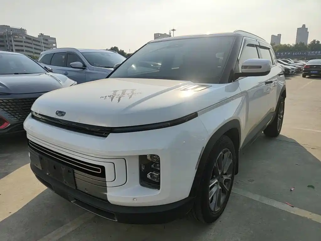 Фото 1 - Geely ICON