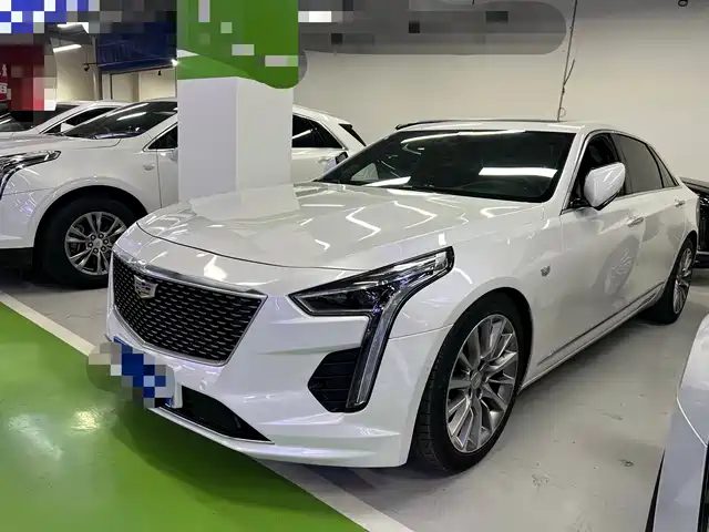 CADILLAC CT6
