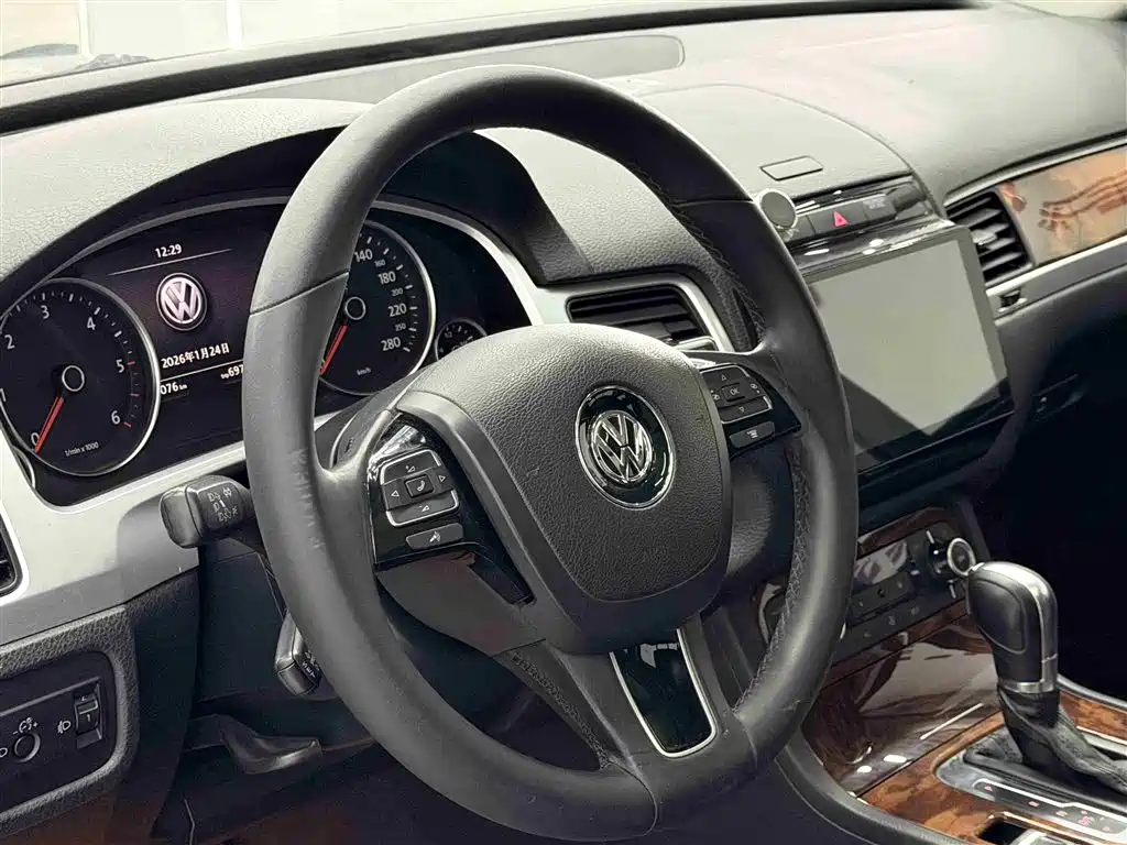 Volkswagen Touareg 2011 3.0TDI Diesel Standard фото 25
