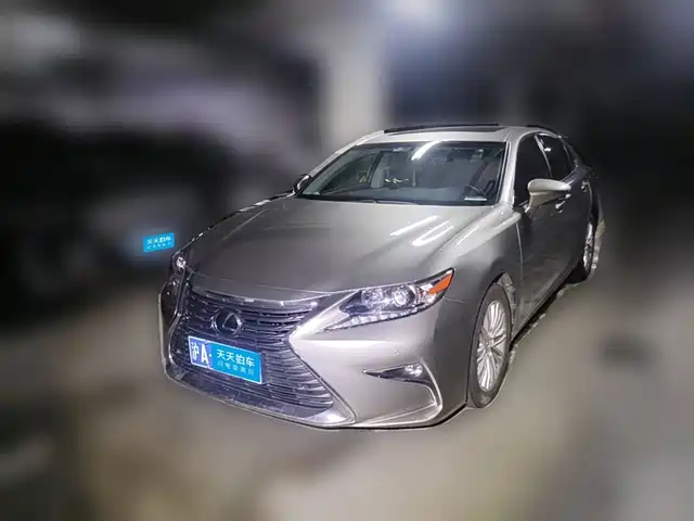 Lexus ES 2015 200 Elite Edition — фото 1
