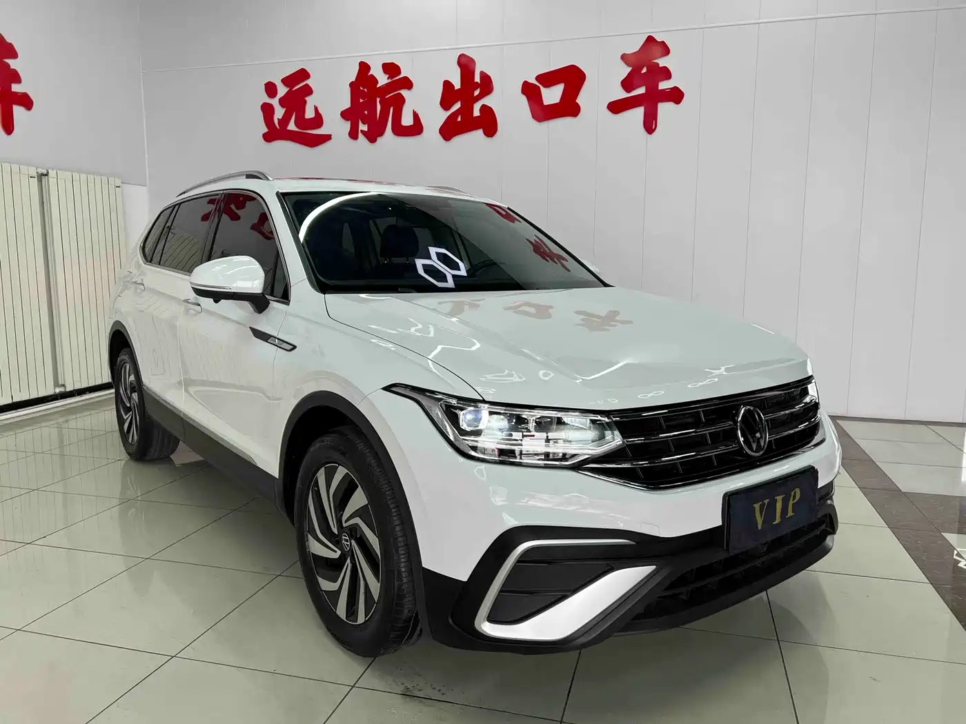 Volkswagen Tiguan L 2023 280TSI 2WD Trend Limited Edition фото 3