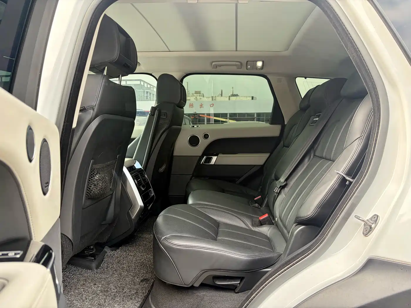 Land Rover Range Rover Sport 2015 3.0 SC V6 HSE фото 7