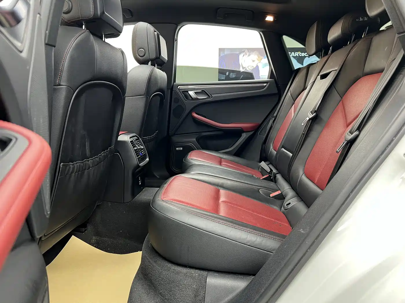 Porsche Macan 2021 Macan 2.0T фото 4