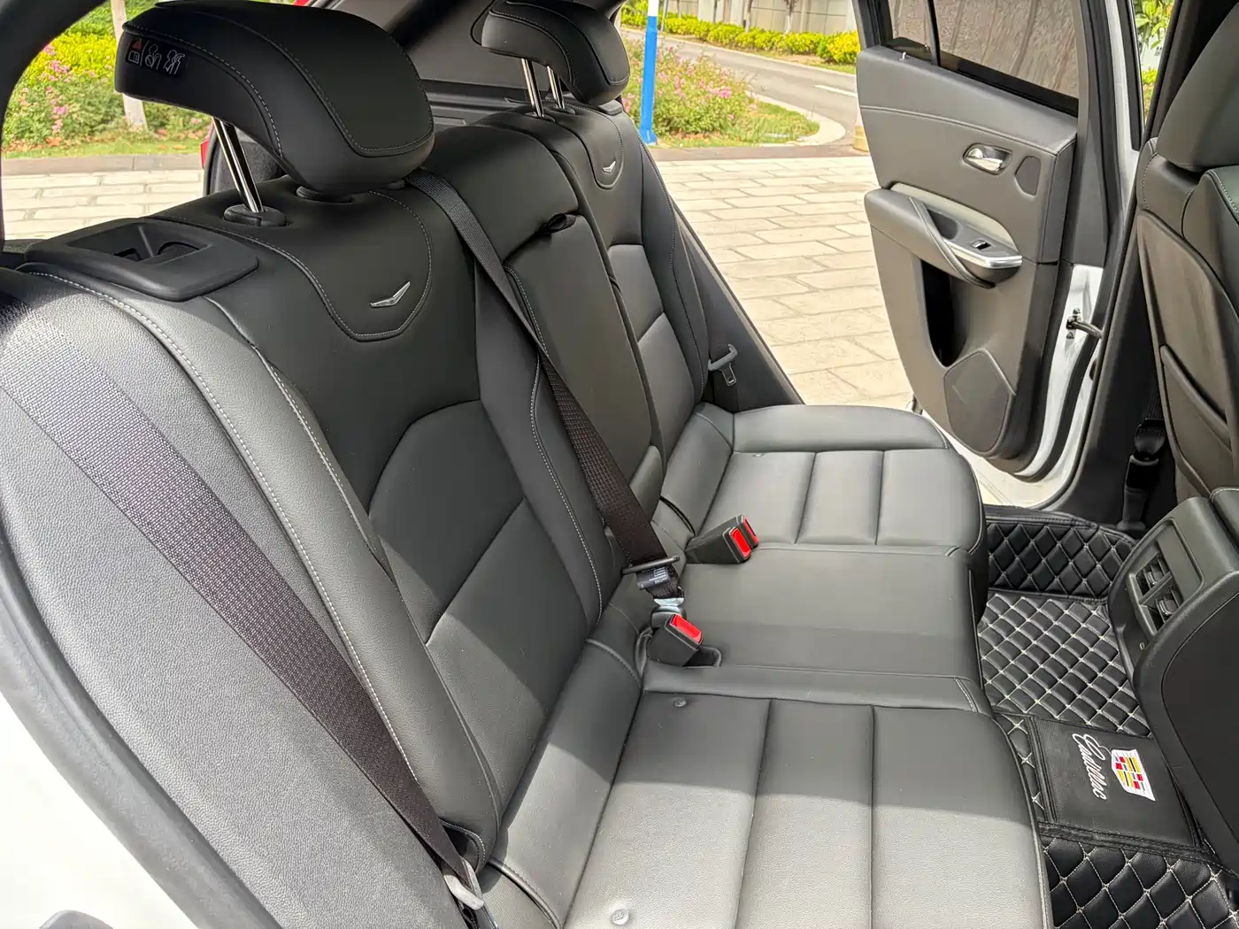 Cadillac XT4 2018 28T FWD Leading Edition фото 25