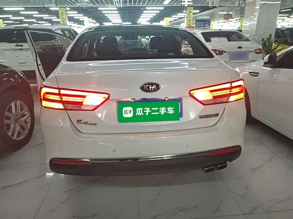 Kia K4 2015 1.8L Automatic DLX Special фото 6