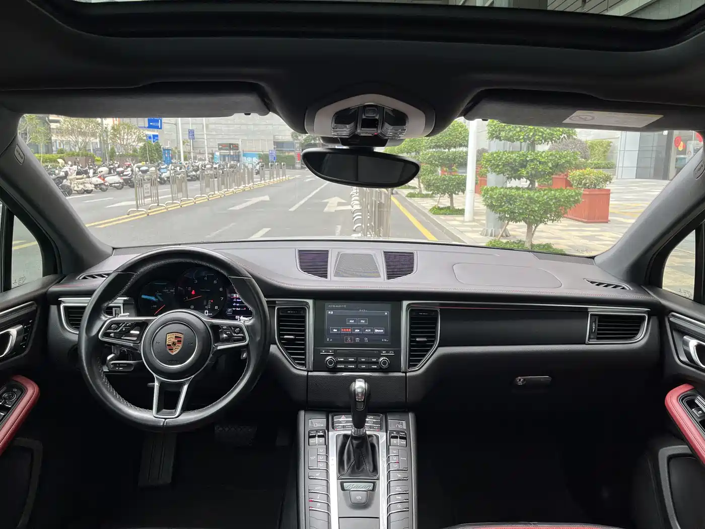 Porsche Macan 2017 Macan 2.0T фото 11