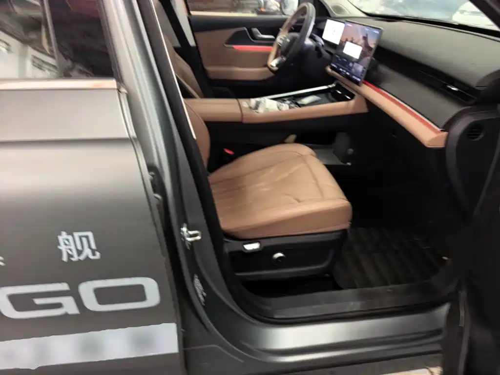 Chery Tiggo 8L 2024 2024 2.0T 2WD Premium 5-seater