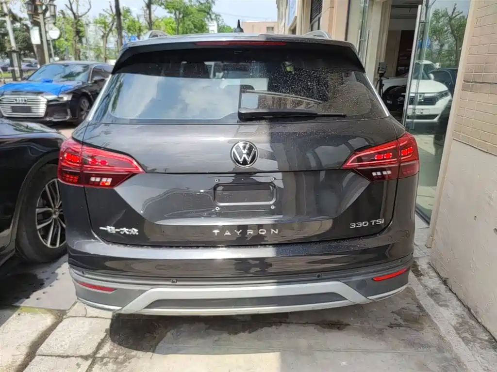 Volkswagen Tayron 2022 330TSI 2WD Luxury Smart Connect Edition фото 6