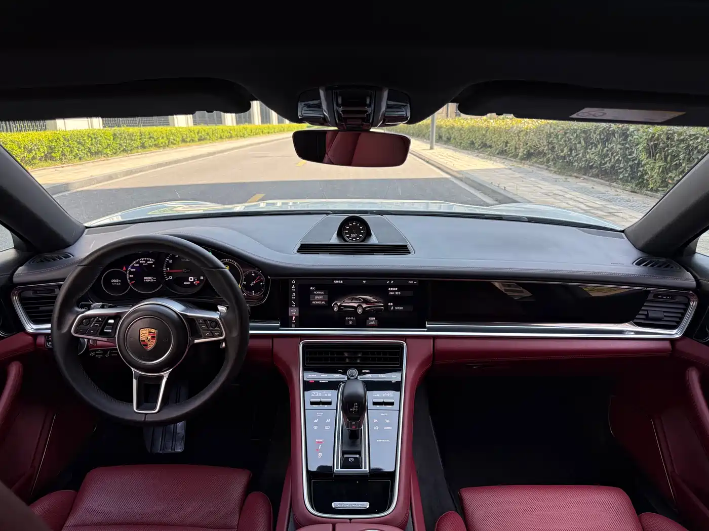 Porsche Panamera 2017 Panamera Executive Long Wheelbase 3.0T фото 12