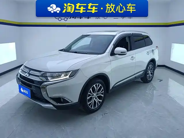 MITSUBISHI OUTLANDER