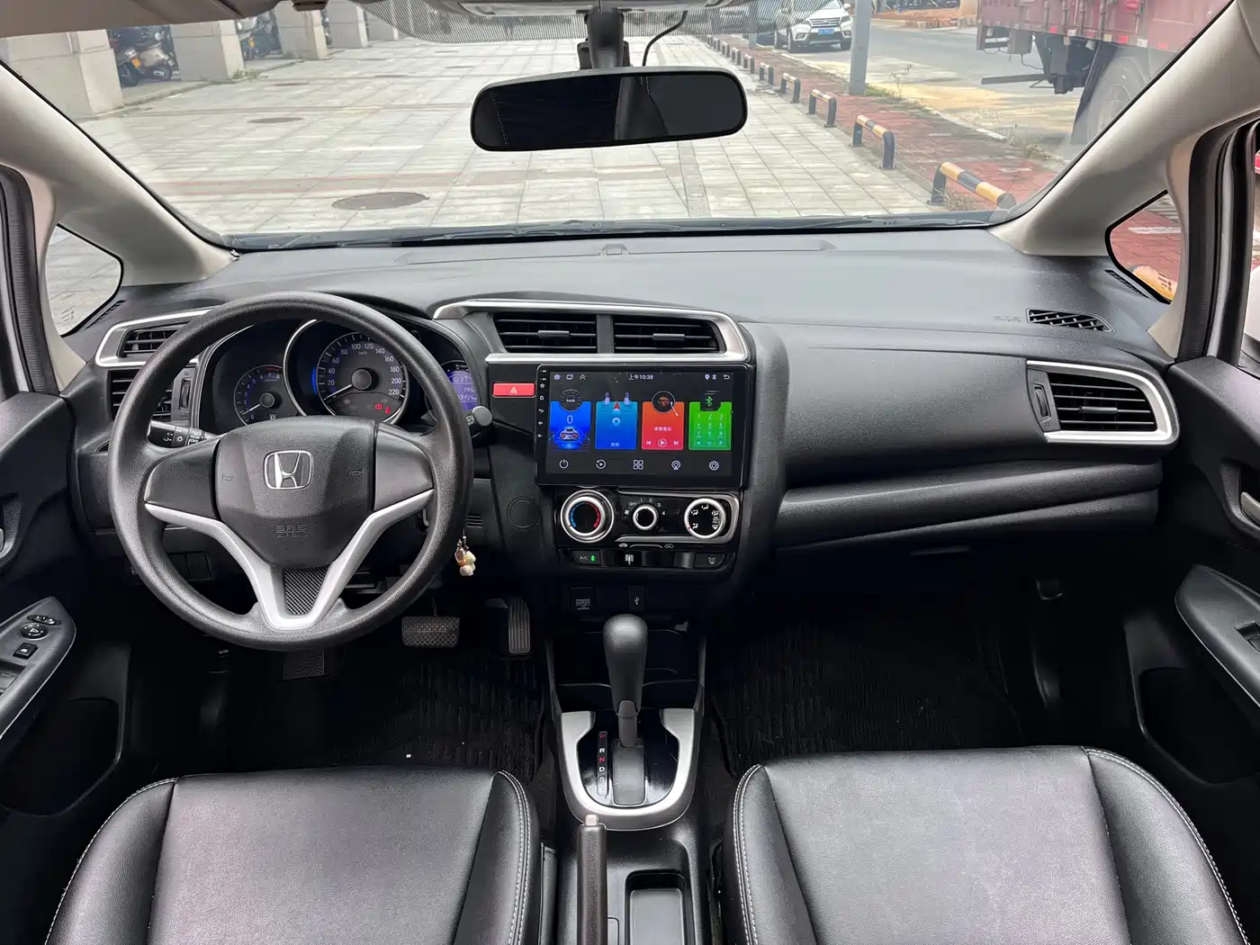 Фото 13 - Honda Fit