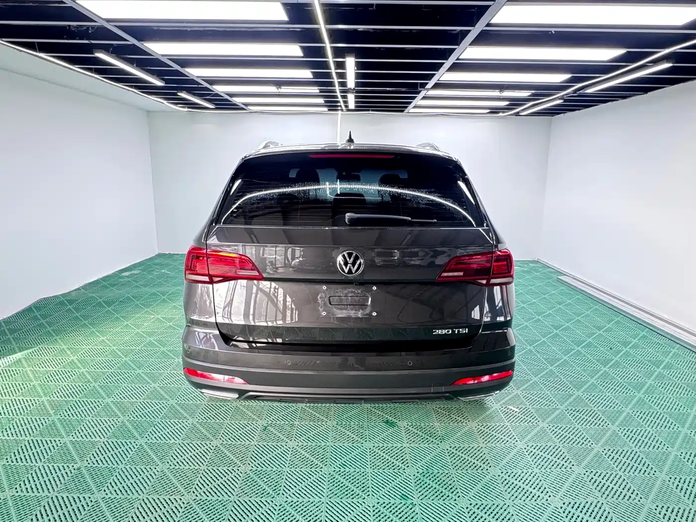 Volkswagen Tharu 2022 280TSI FWD Luxury Edition фото 5