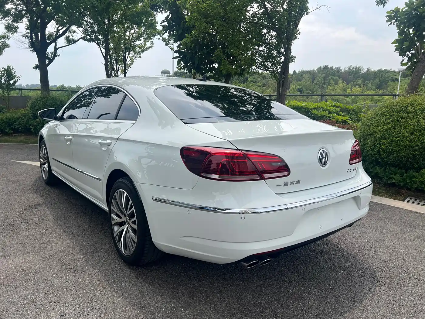 Volkswagen FAW-Volkswagen CC 2016 Model 1.8TSI Premium фото 13