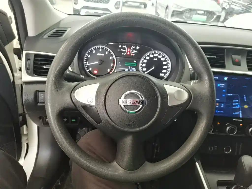Nissan SYLPHY, миниатюра 7