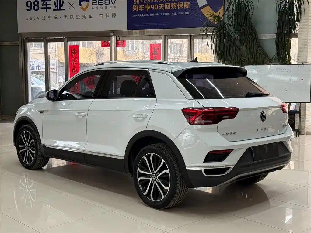 Volkswagen T-ROC 2022 280TSI DSG 2WD Comfort PLUS фото 6