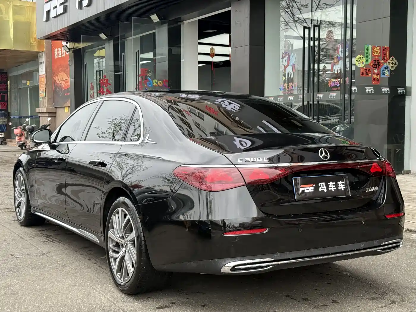 MERCEDES-BENZ E CLASS