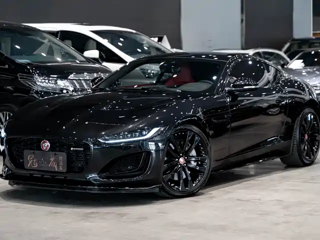  Jaguar Jaguar F-TYPE 2022 P300 Hardtop R-DYNAMIC BLACK