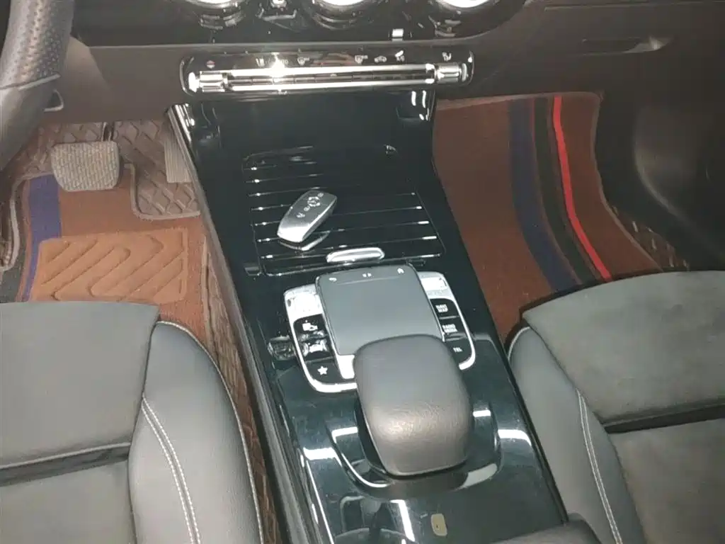 Mercedes-Benz A-Class 2020 A 200 L Sport Sedan фото 14