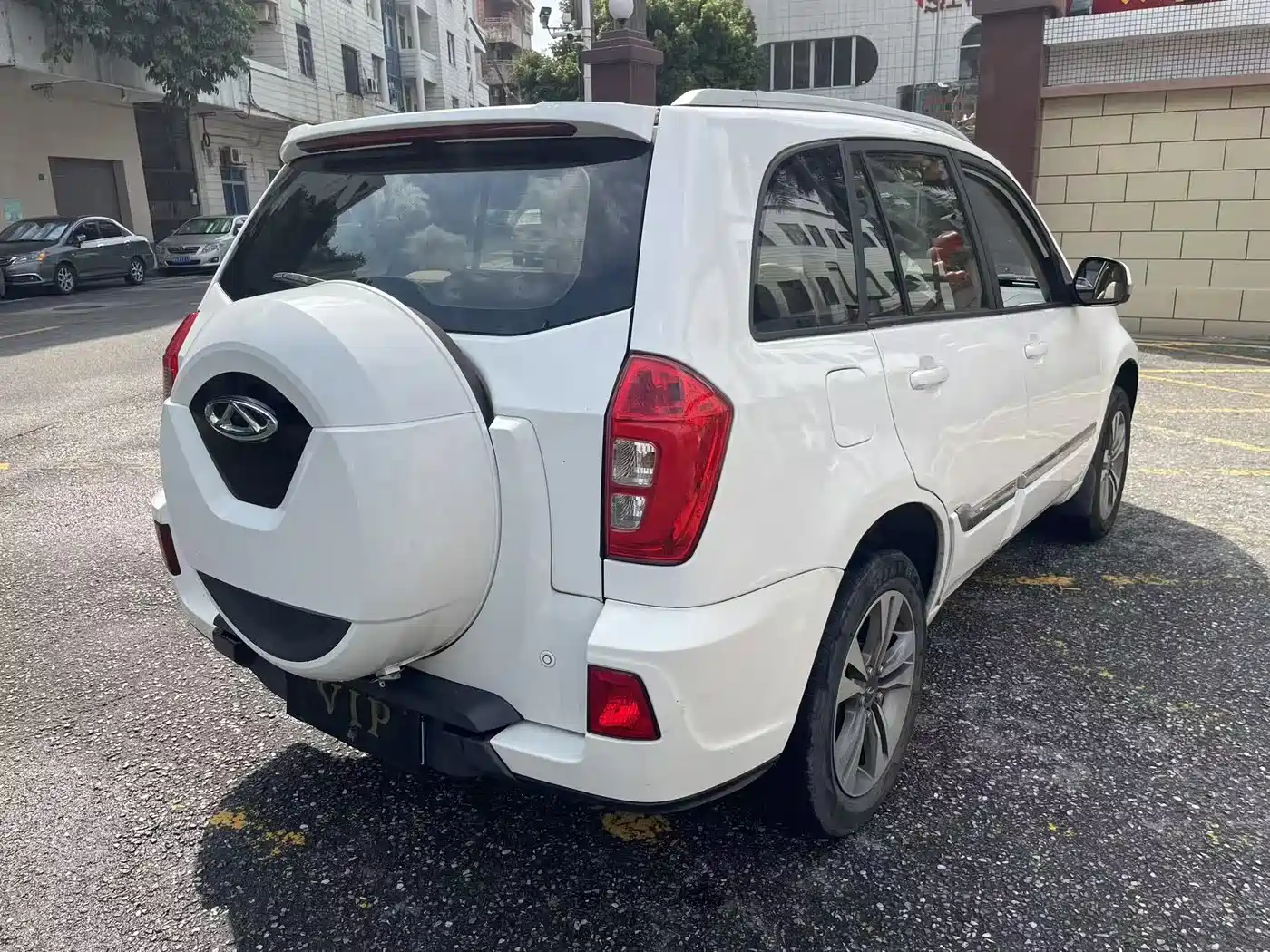 Chery Tiggo 3 2015 2014 1.6L CVT Trend
