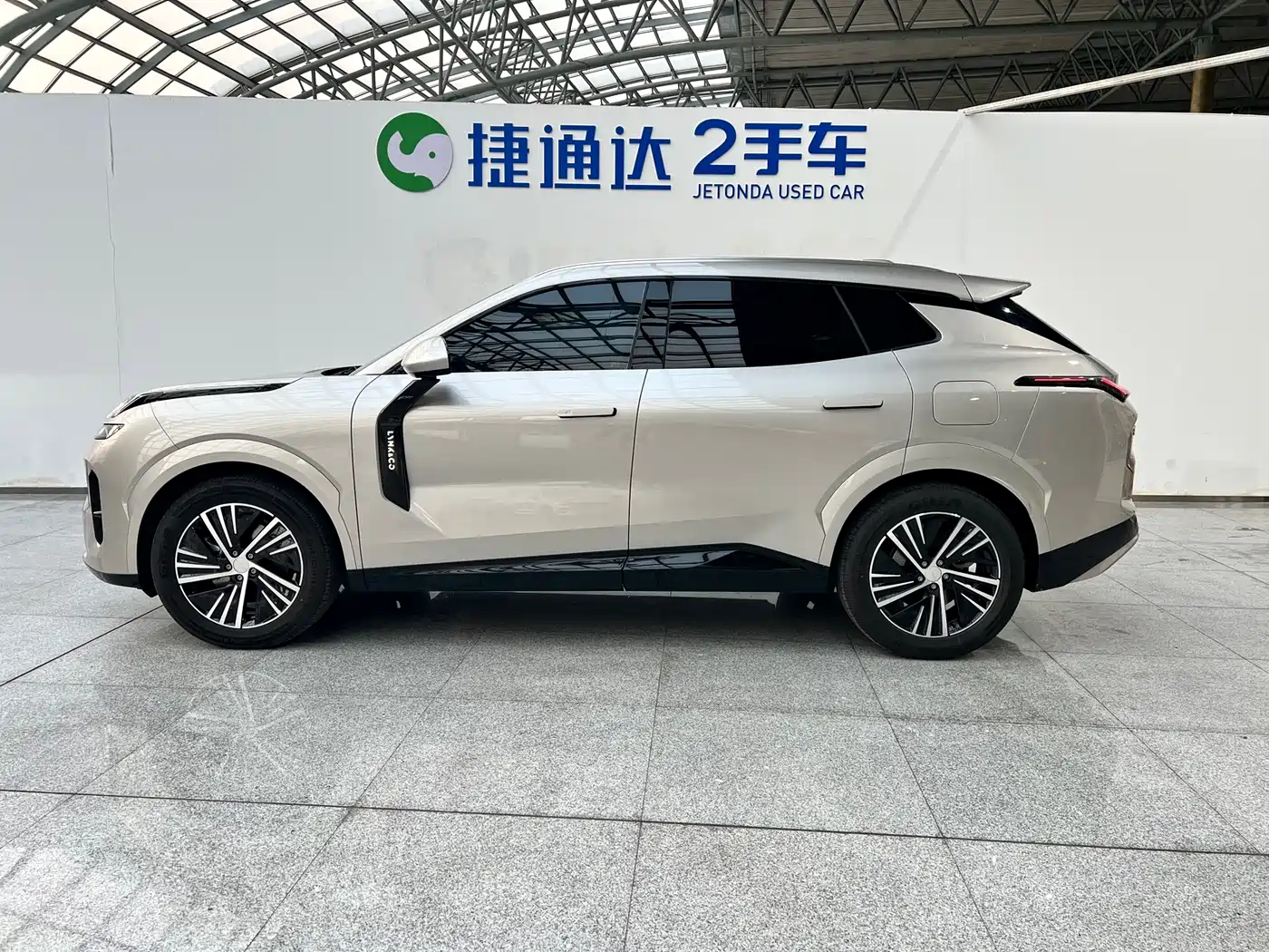Lynk & Co 08 EM-P 2025 120km Long Range Pro фото 6
