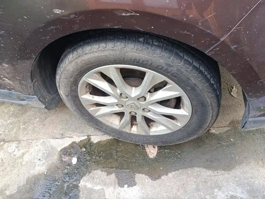 Photo 6 - Baojun 730