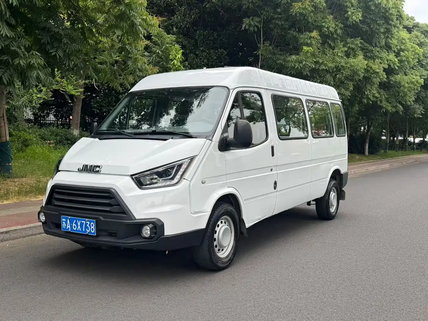 Jiangling Tesun 2021 2021 Model 2.8T Space King Taurus Edition Long Wheelbase Medium-High Roof Single Rear Tire-Step 6-Seater Diesel China VI JX493