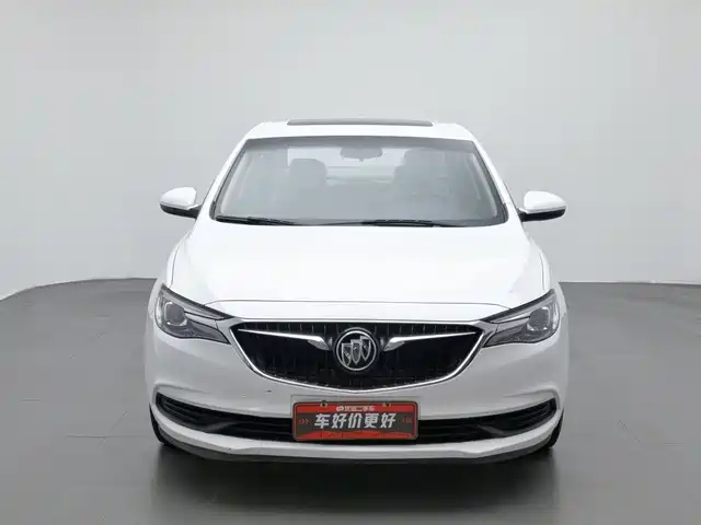 Buick Excelle 2018 15T Manual Elite (China V) — фото 3