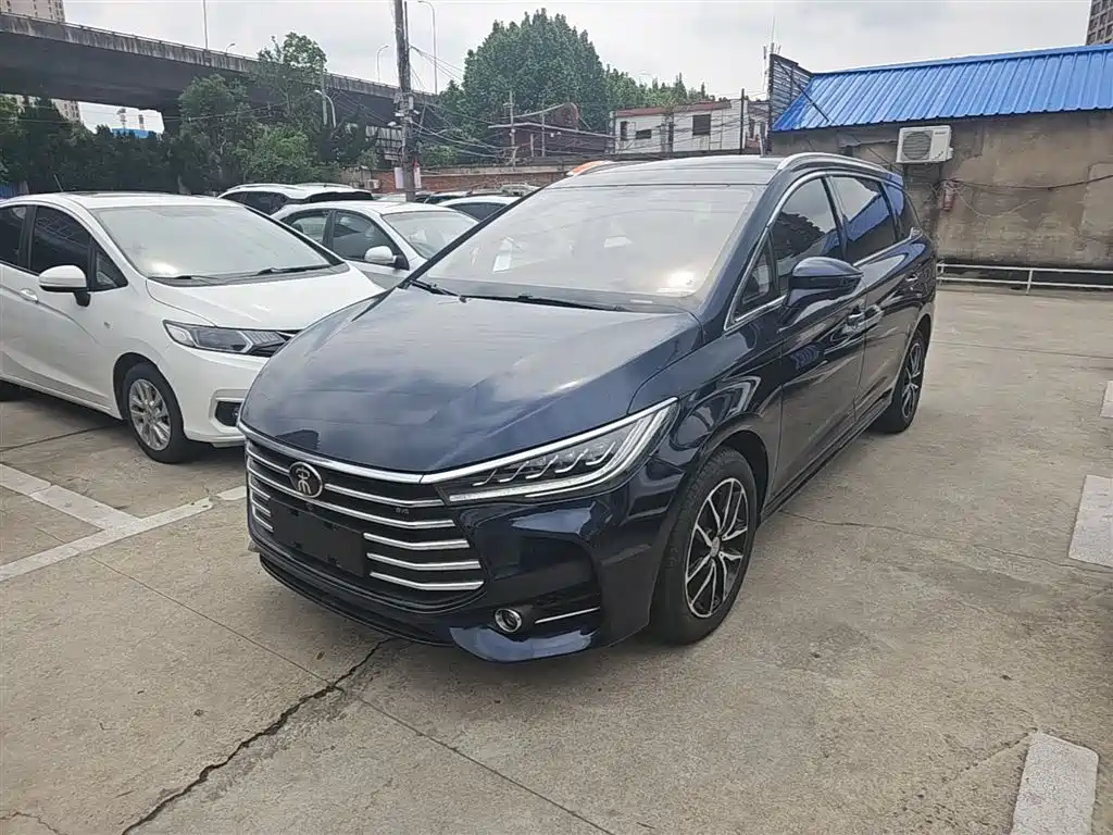 BYD Song MAX 2017 1.5T Auto Smart Connect Premium 7-seater фото 2