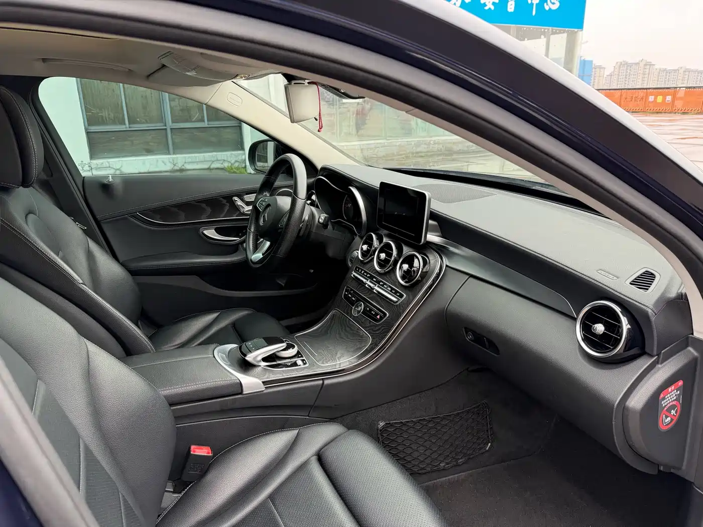 Mercedes-Benz C-Class 2017 C 200 L Sport фото 11